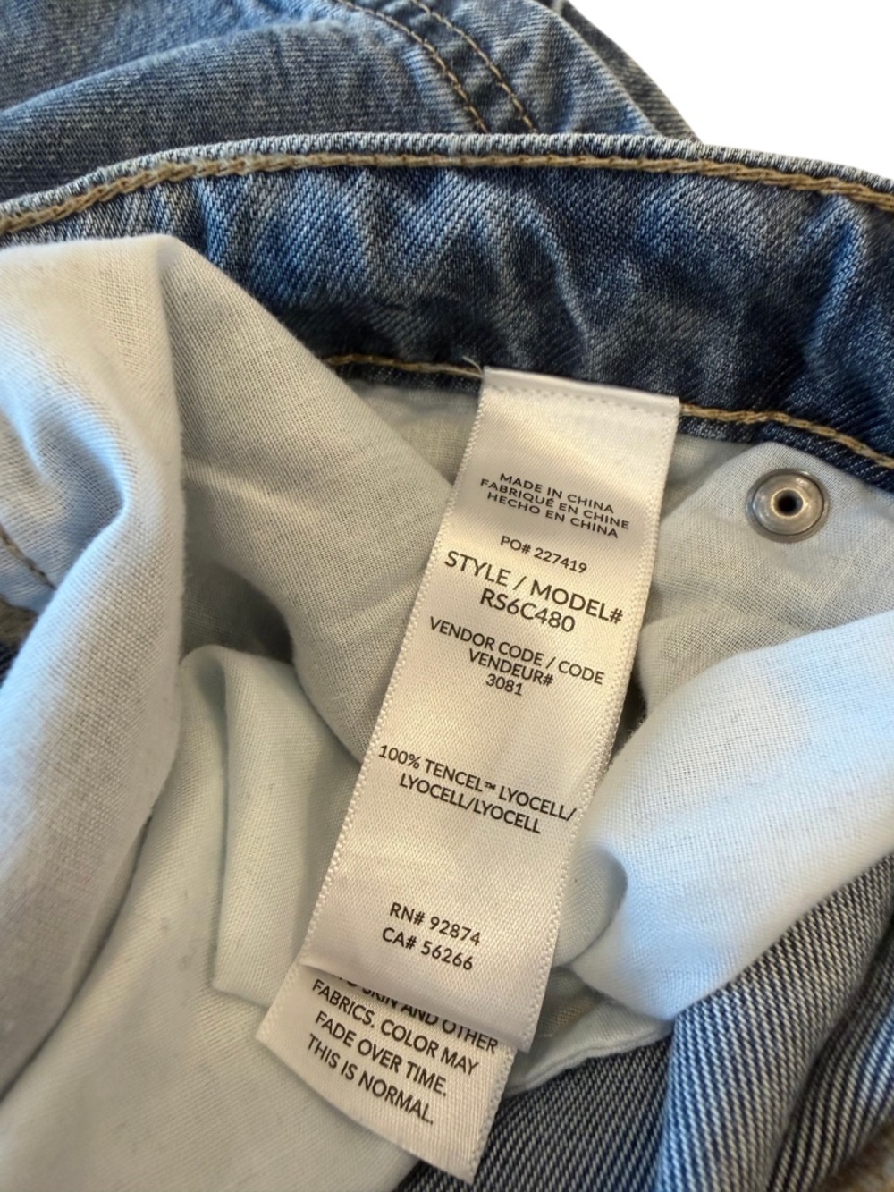 SPLENDID Lounge Denim Cargo Short in Indigo Size XS - Picture 8 of 8